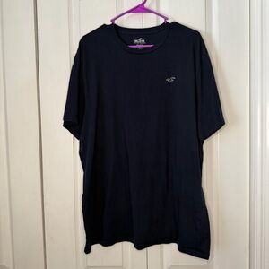 Hollister Navy Blue Short Sleeve Tee Must have collection size XXL